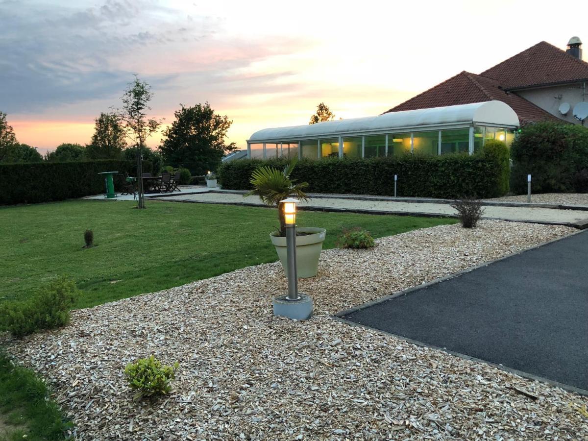 Villa Motel Stenay Kültér fotó
